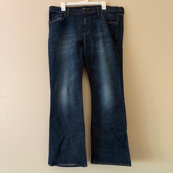 Old Navy The Sweetheart Bootcut Jeans Women’s 16 Short Dark Wash - Picture 1 of 4